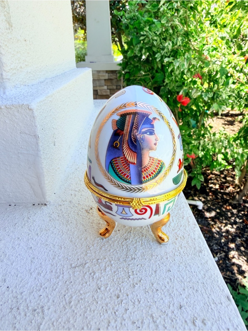 Egyptian-Style Decorative Porcelain Egg Trinket Box - White & Gold